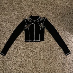 Long sleeve crop top